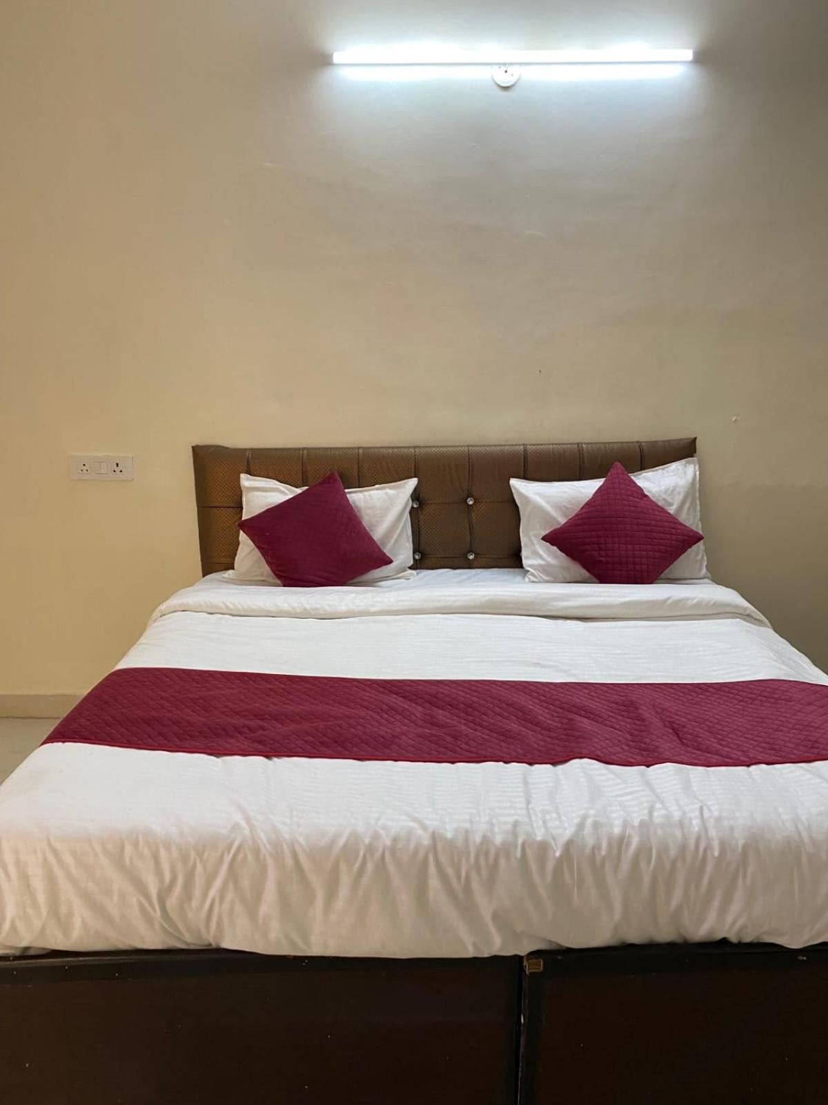 Hotel Pragya Palace 3*