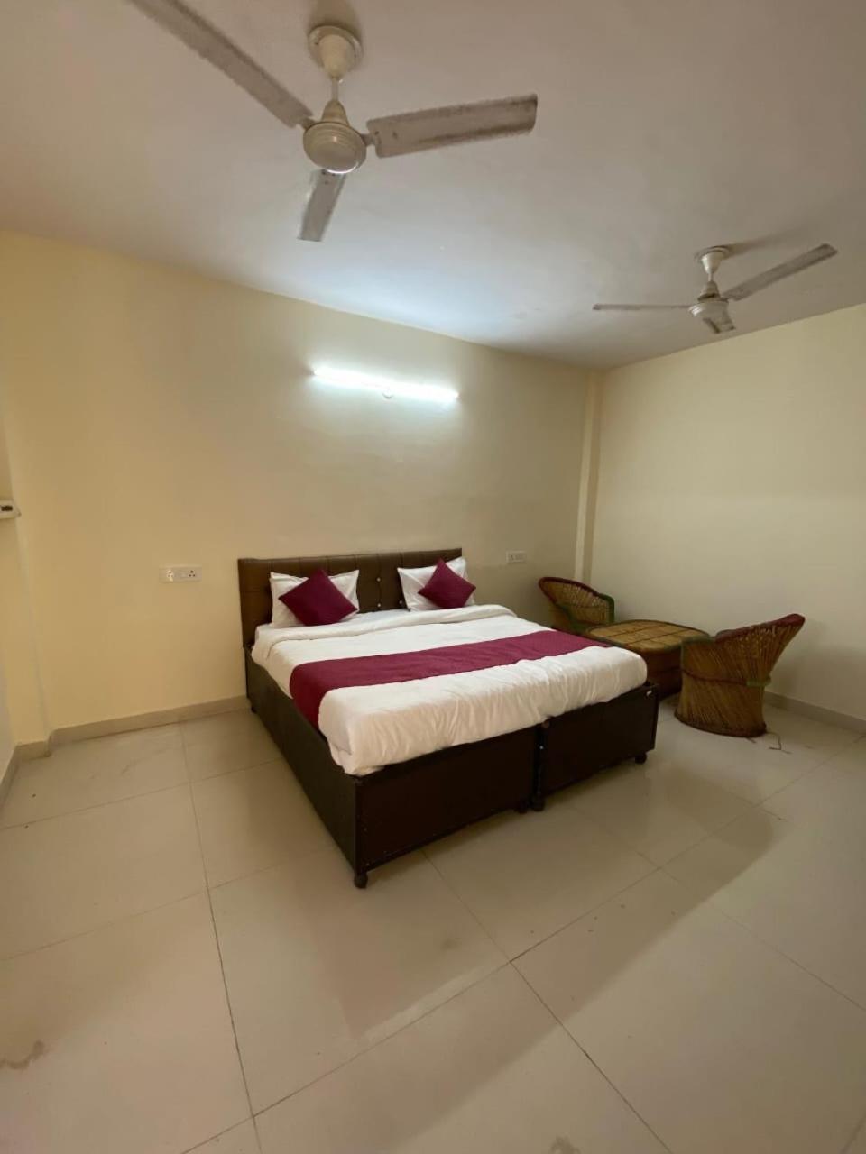 Pragya Palace 3* New Delhi